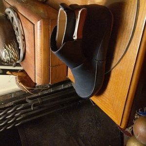 Booties in black size 42